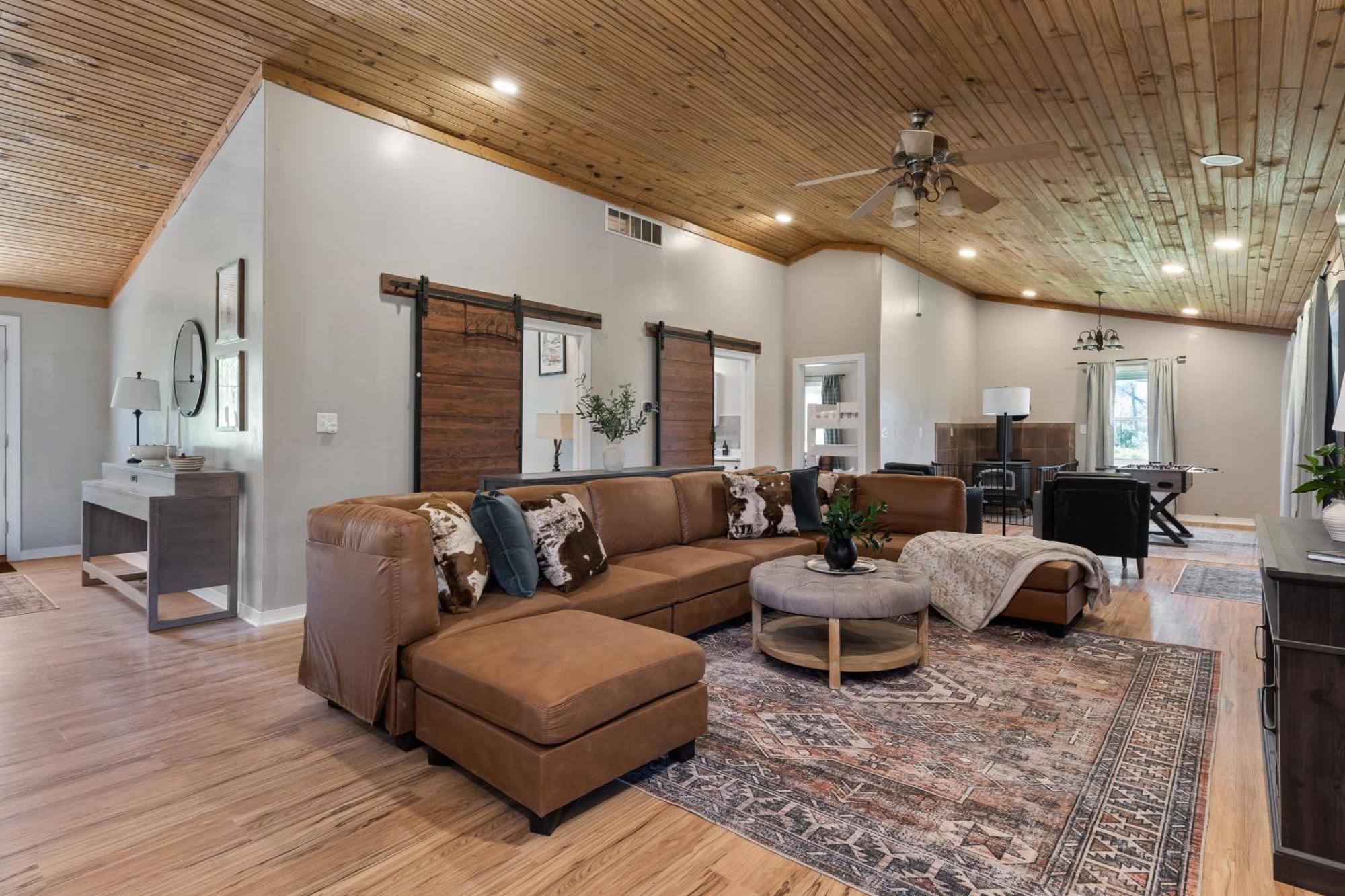 Laurelville Spacious Cabin Near Hocking Hills And Caves With Hot Tub And Firepit מראה חיצוני תמונה