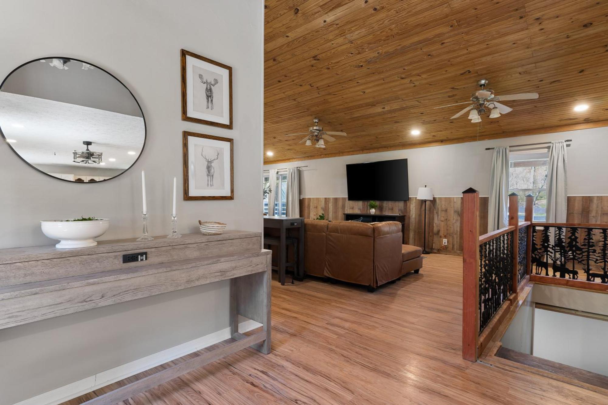 Laurelville Spacious Cabin Near Hocking Hills And Caves With Hot Tub And Firepit מראה חיצוני תמונה