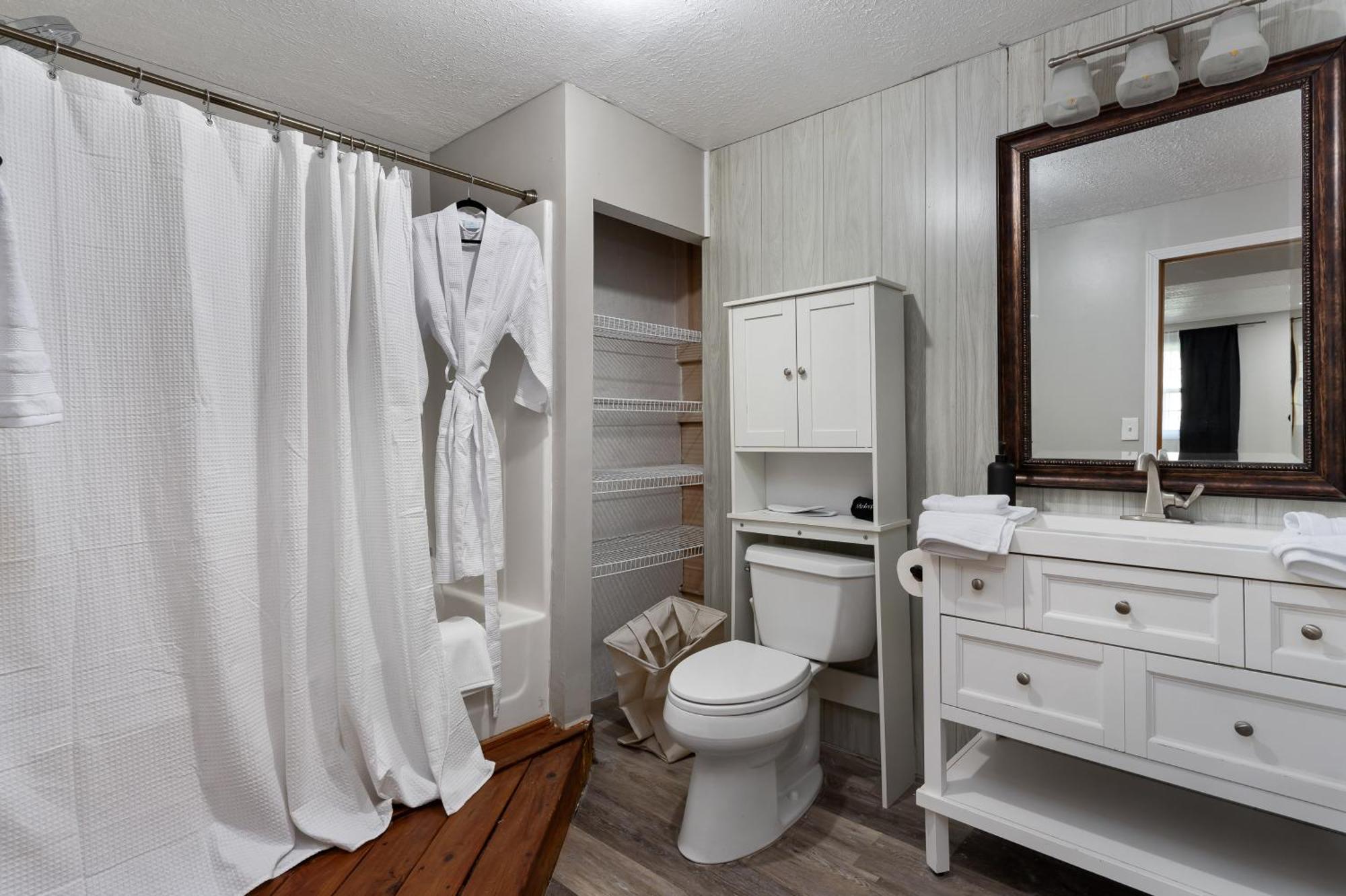 Laurelville Spacious Cabin Near Hocking Hills And Caves With Hot Tub And Firepit מראה חיצוני תמונה