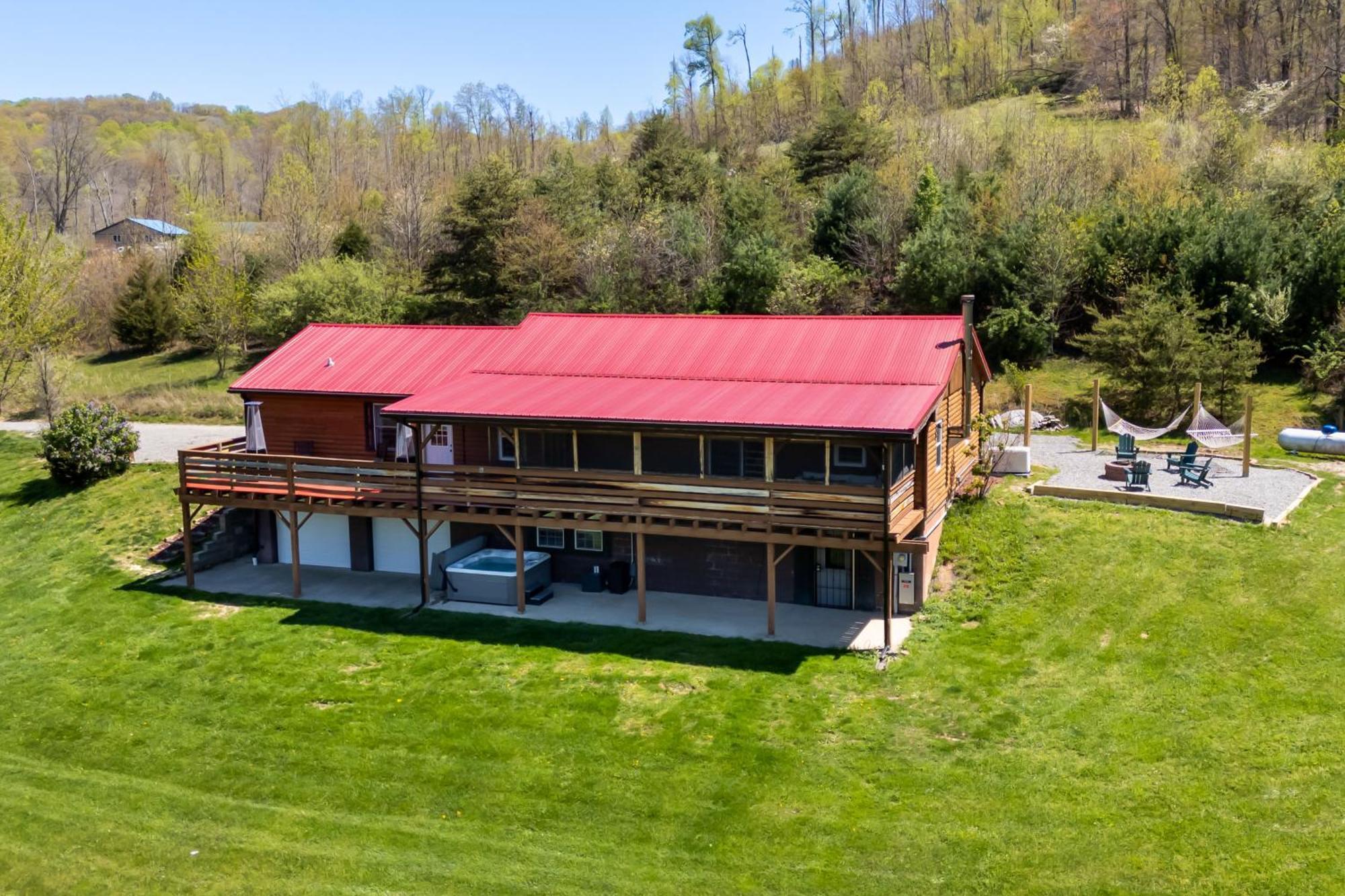 Laurelville Spacious Cabin Near Hocking Hills And Caves With Hot Tub And Firepit מראה חיצוני תמונה
